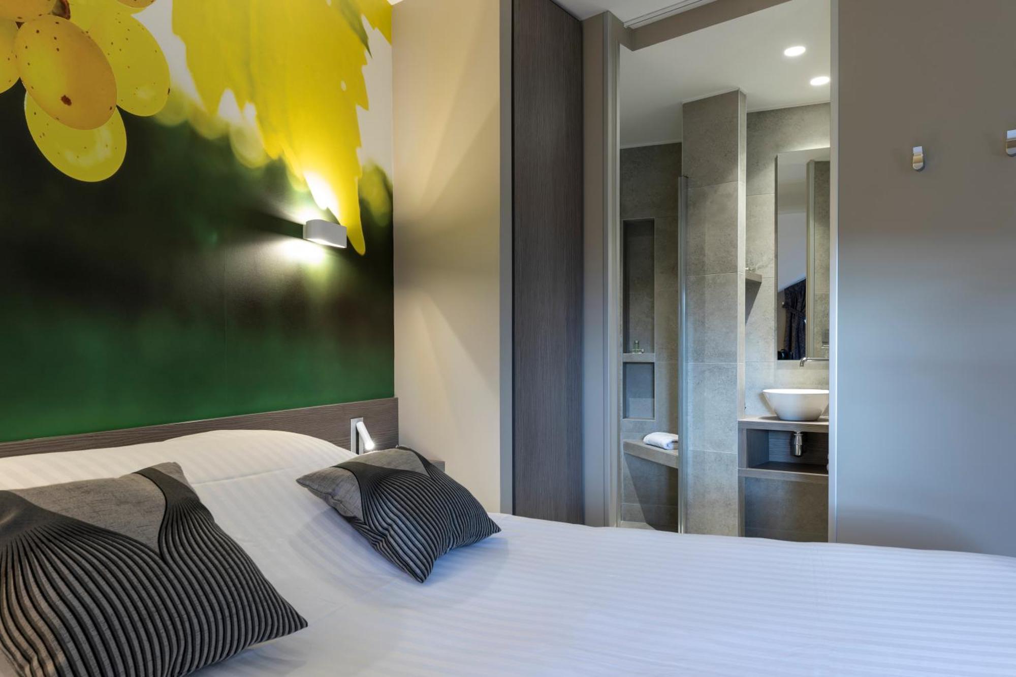Auberge De Clochemerle, Spa Privatif & Restaurant Gastronomique Vaux-en-Beaujolais ภายนอก รูปภาพ