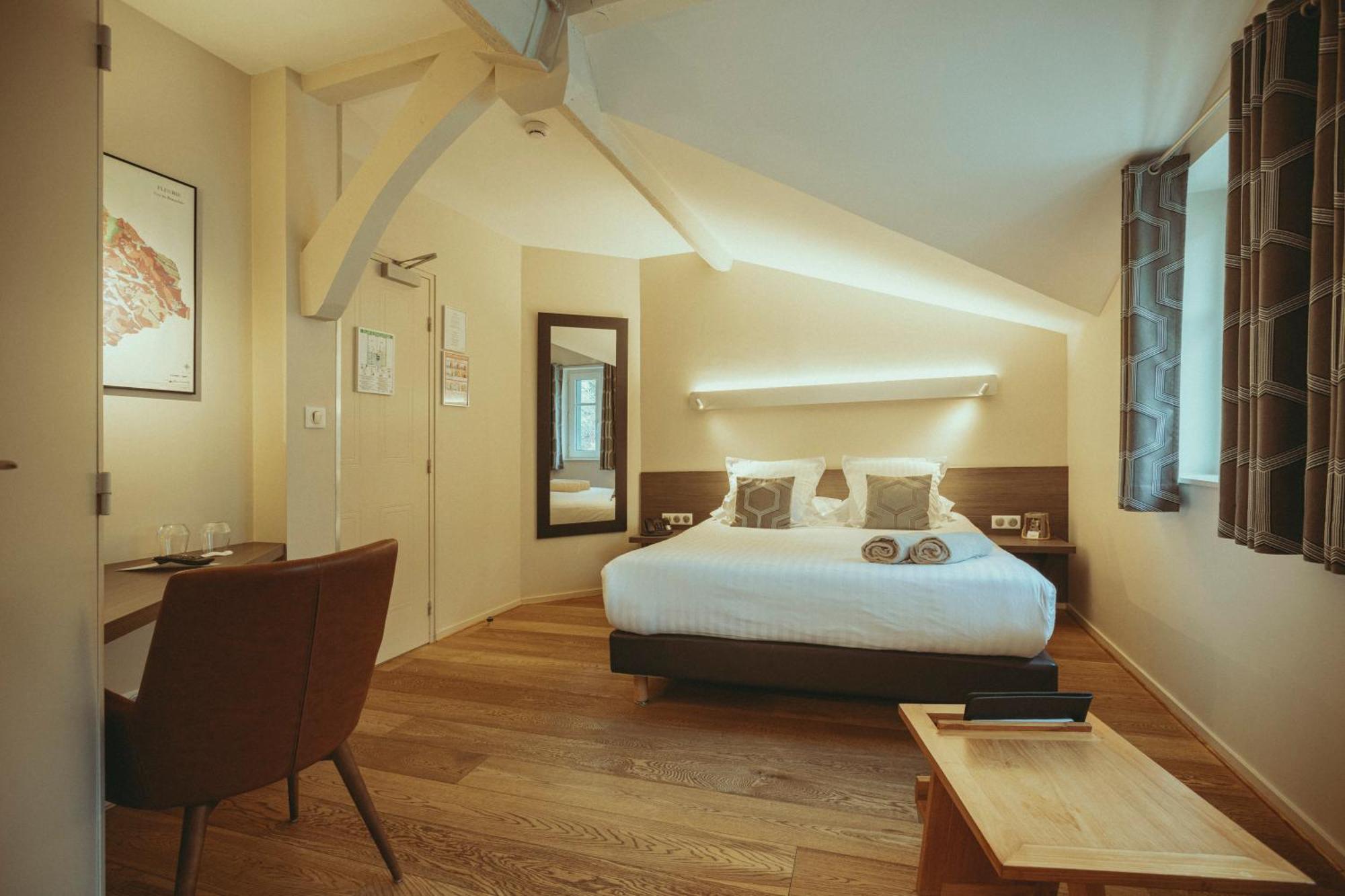 Auberge De Clochemerle, Spa Privatif & Restaurant Gastronomique Vaux-en-Beaujolais ห้อง รูปภาพ