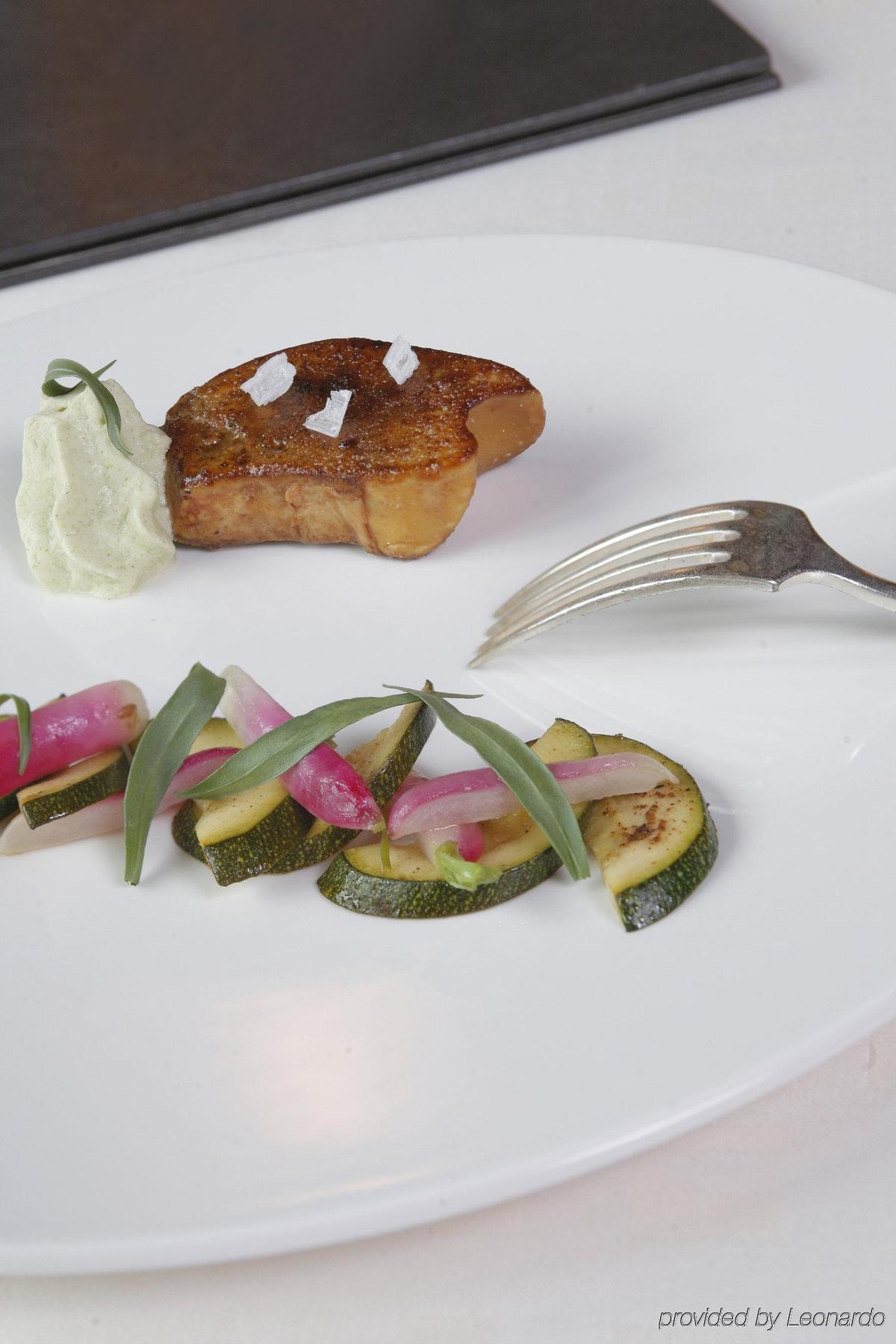 Auberge De Clochemerle, Spa Privatif & Restaurant Gastronomique Vaux-en-Beaujolais ภายนอก รูปภาพ